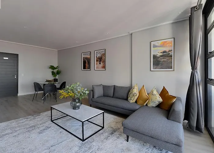 Maryam - Designer Apartment, Stunning Views