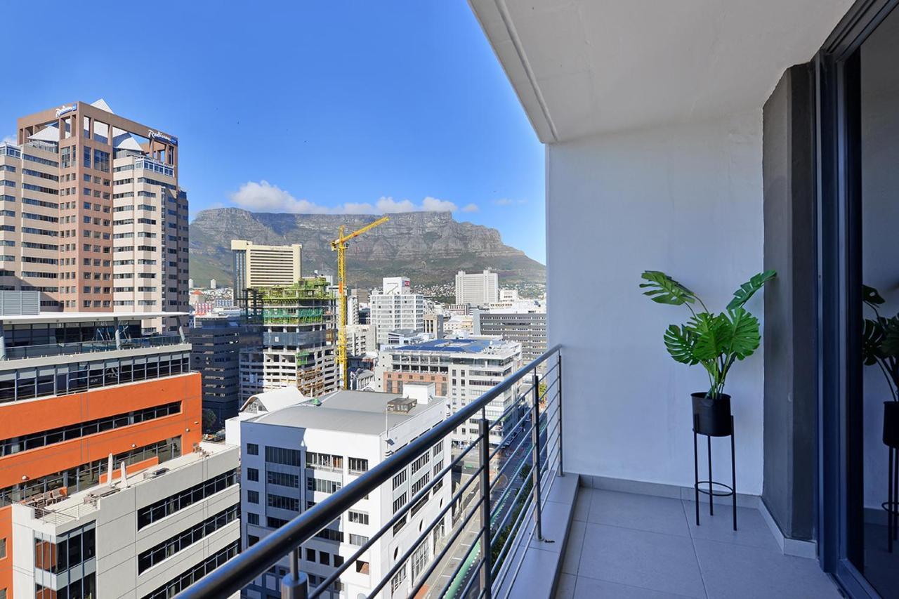 Maryam - Designer Apartment, Stunning Views Apartment
