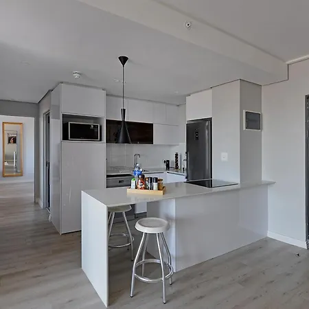 Maryam - Designer Apartment, Stunning Views Kaapstad Buitenkant foto