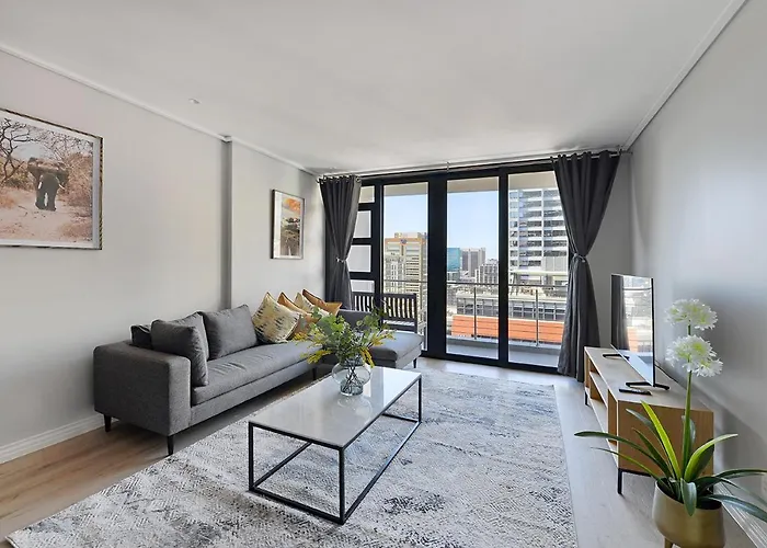 Maryam - Designer Apartment, Stunning Views
